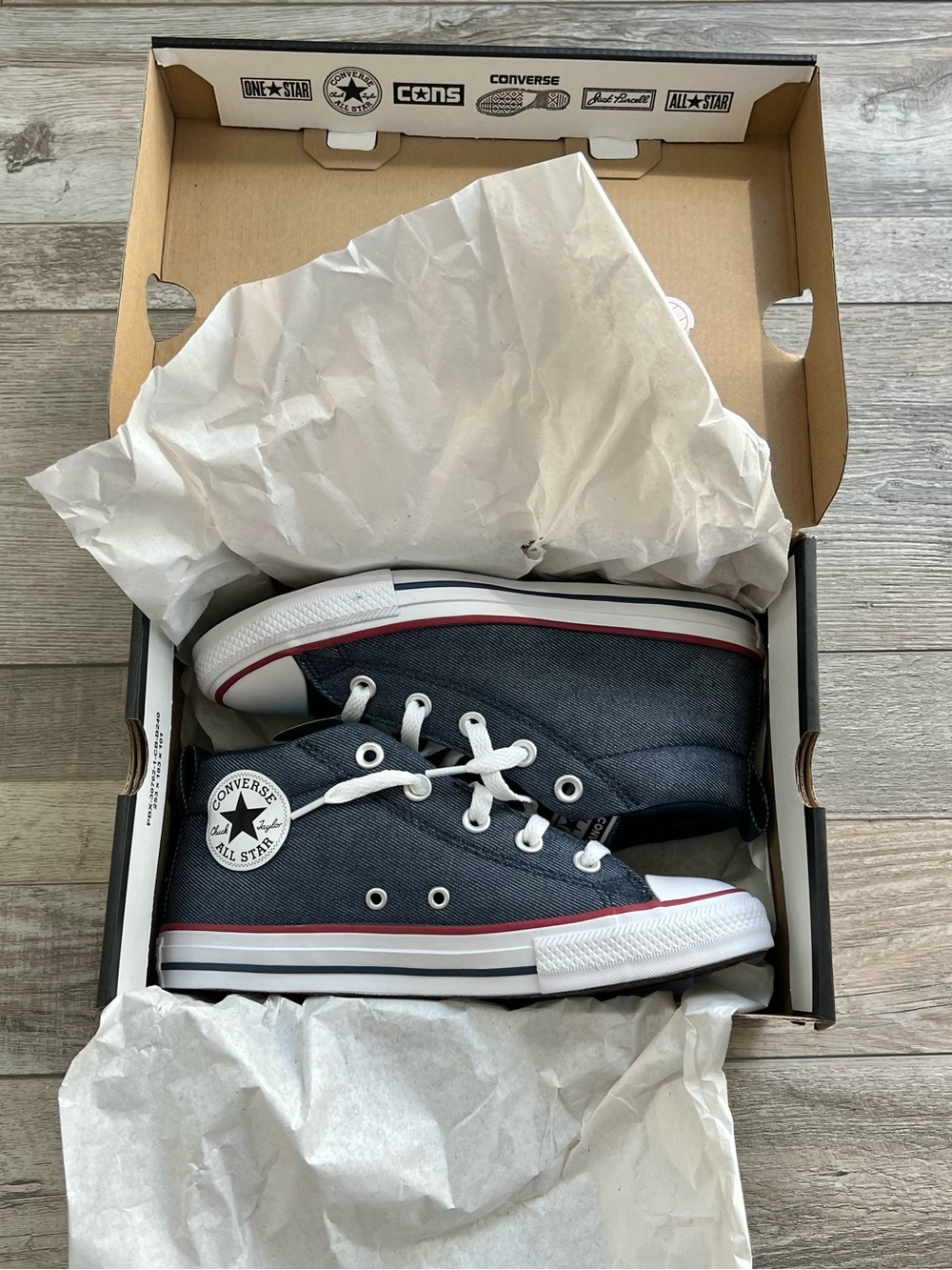 NIB Converse Boys Chuck Taylor Twill Street Shoes Size 3